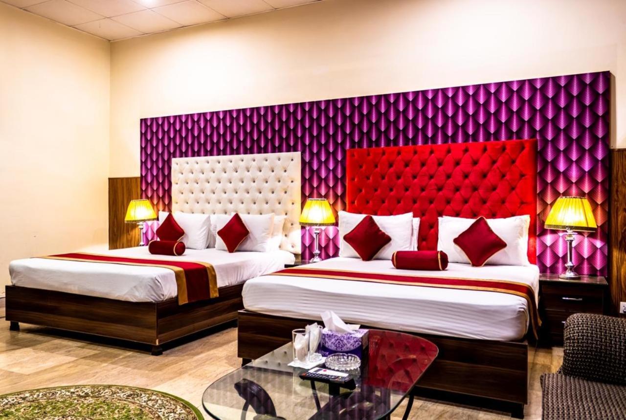 Rose Palace Hotel, Gulberg Lahore Exterior photo
